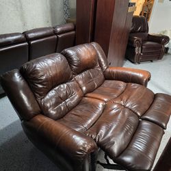 Leather Love Seat 