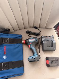 Bosch GDX18V-1800 18V Impact Driver Kit