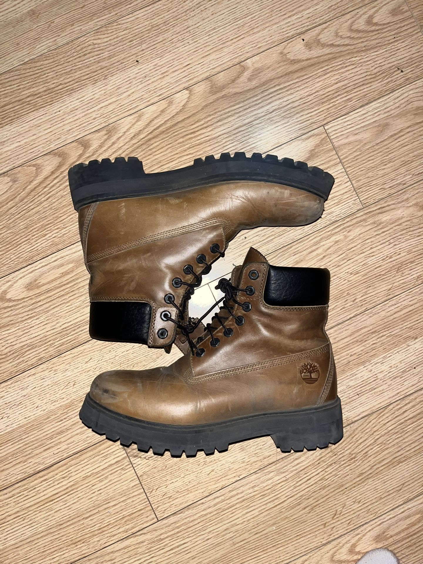 Brown Goretex Timberland Boots Size 9.5 