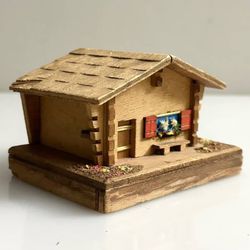 Vintage Swiss Movement Handmade Wooden Music Chalet Cottage Cabin Collectible Decor