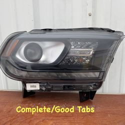 2016-2020 Dodge Durango Xenon HID Headlight Right Passenger OEM