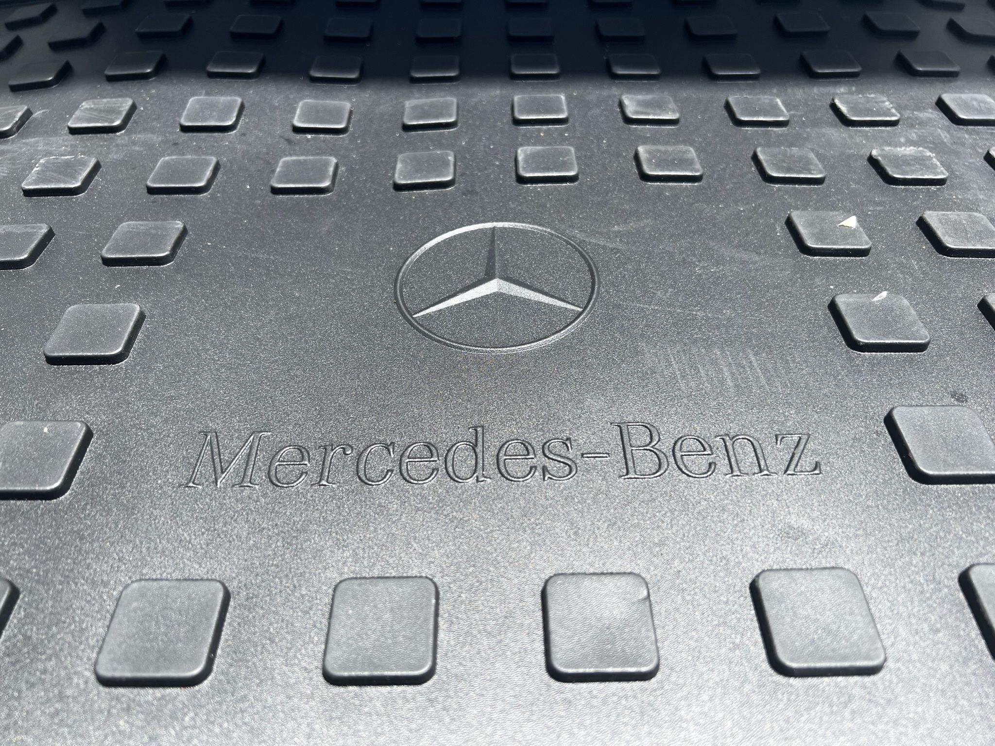 Rubber OEM Mercedes Benz G Wagen AMG Floor Mats And Trunk Cargo Liner