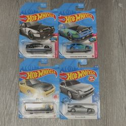 two Hot Wheels Toyota Ae 86 Sprinter and Two Honda 98 Honda Prelude