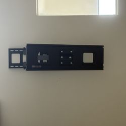 Samsung 65 Inch TV With Rotating Mount