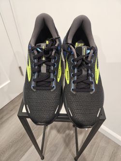 Brooks Adrenaline GTS 22 - Men's Road Running Shoes - Size 8 US