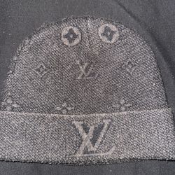 black Lv beanie
