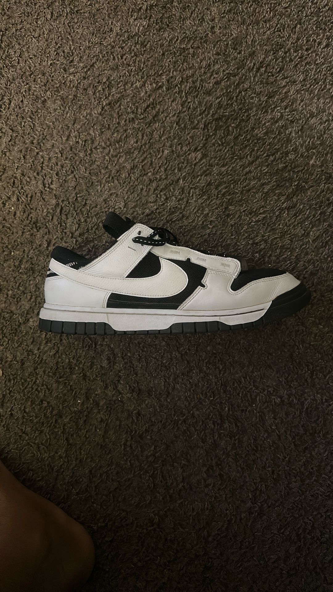 size 13, jumbo lace dunks.