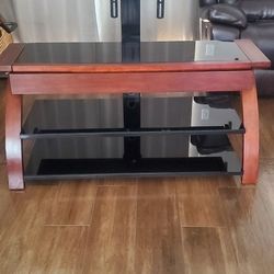 Tv Stand/ Entertainment Center 