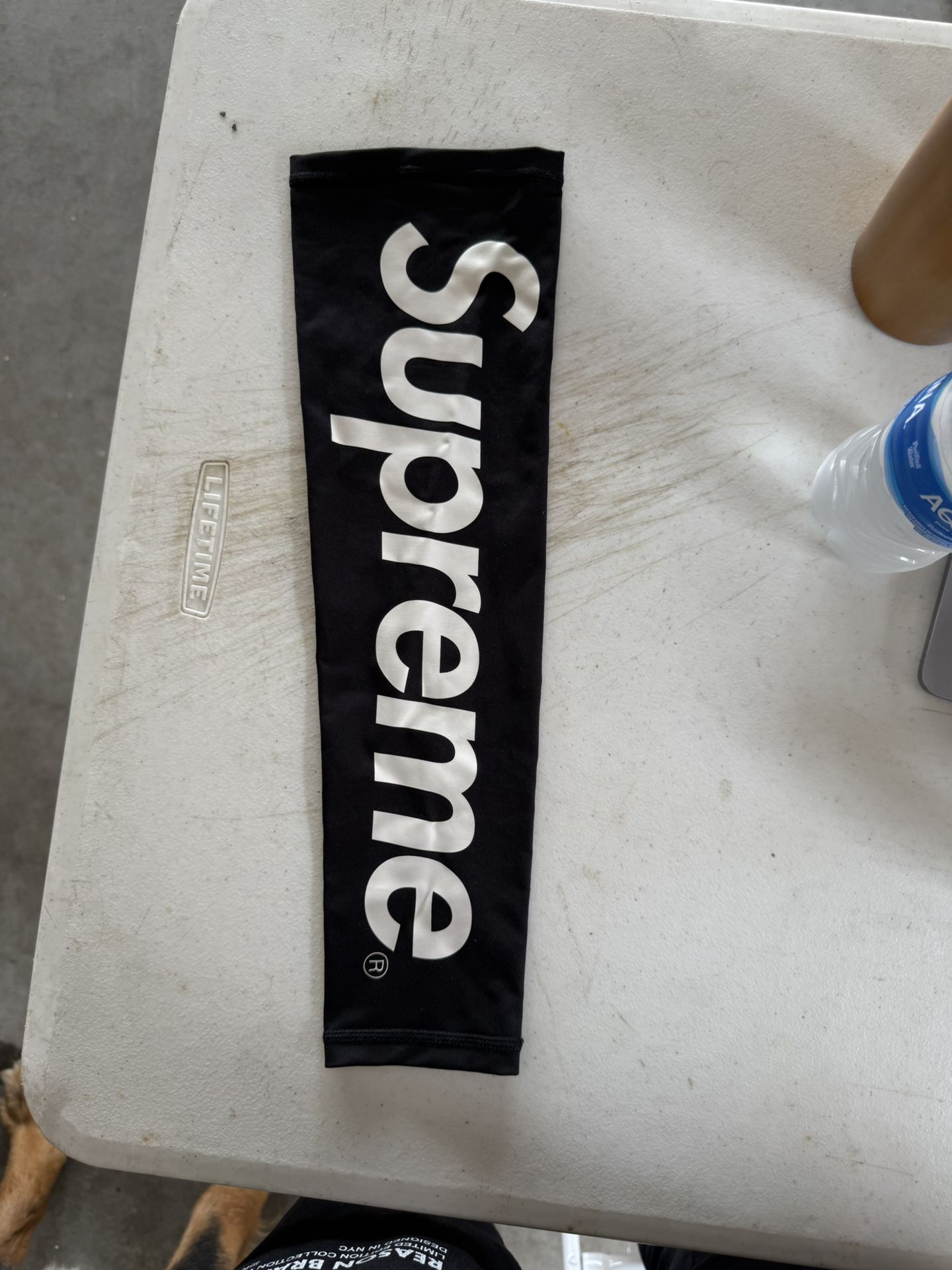 Supreme Compression Arm Sleeve – Black/White Logo