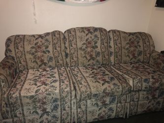 FREE couch !!