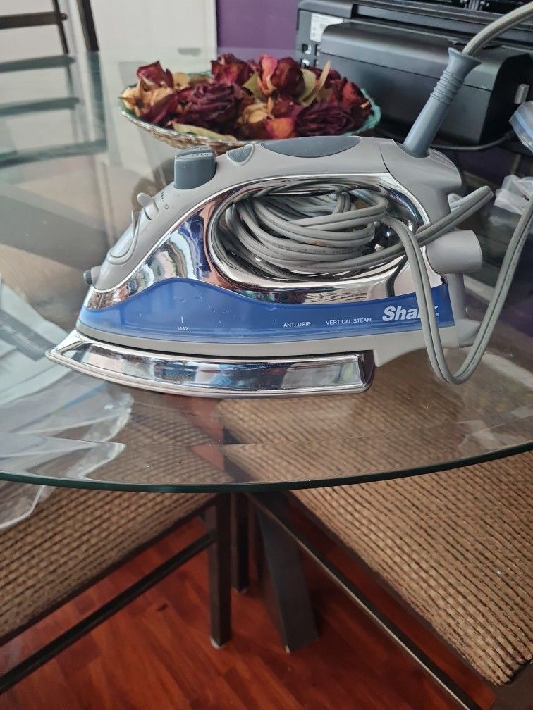 Shark Steam Iron