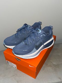 Mens sz 9 - Nike Vomero 18