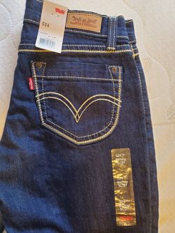Brand new Levis 524 skinny Jeans
