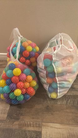 Balls for a ball pit