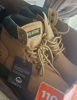New Wolverine mens work boots size 10w