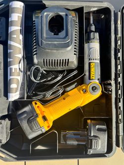 DeWalt DW920 7.2V Cordless Drill Driver Kit