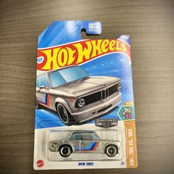 Hot Wheels 2025 H Case ZAMAC BMW 2002 77/250