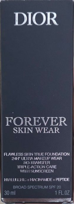 DIOR
FOREVER SKIN WEAR