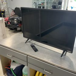 VIZIO 32”