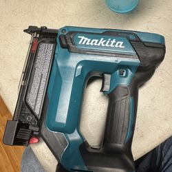 Makita 23 Gauge Pin Nailer
