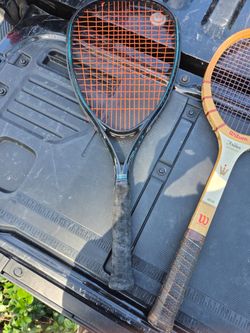 Vintage HEAD Tennis Racket Made in Austria – 18x19 – 4 3/8 Grip