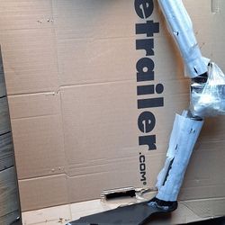 Draw-tite 73610 Class III HItch 2020 Jeep  Gladiator New in Box
