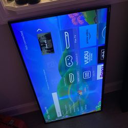 Roku 55 Inch tv With remote