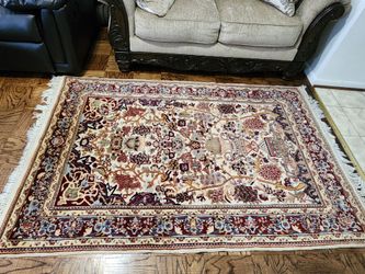 Hand Knotted 4 x 6.5 Indian Made Wool Area Rug