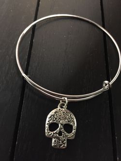 8” Expandable Skull Charm Stainless Steel Charm Bracelet
