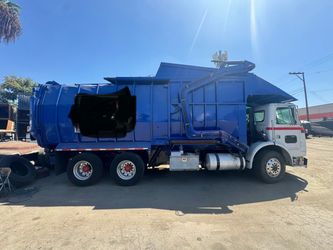 2000 Volvo Front Loader