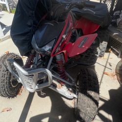 Honda TRX450R and Suzuki LTZ400