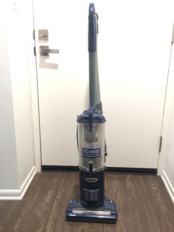 Vacuum Shark Navigator model NV105 26 for Sale in Los Angeles, CA