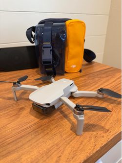 DJI Mini 2 Fly More Combo, Gray - Like New- Unbound
