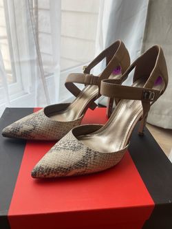 Snakeskin Print Pointed-Toe Heels with Ankle Strap