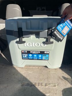 Igloo 25 QT Overland Ice Chest Cooler New