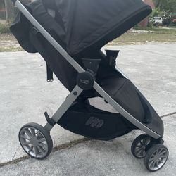 Britax B-Lively Stroller With Car Seat Adapter 