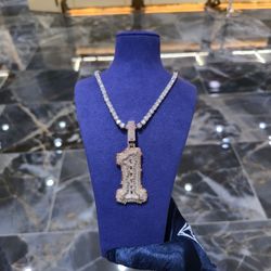 CHOSEN 1 VVS MOISSANITE FULL SET š
