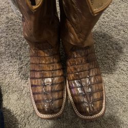 Caiman Boots 8D