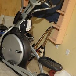 Horizon Premier Elliptical Model E1201