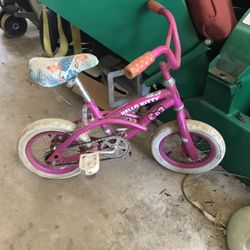 Kids Girls Hello Kitty Bike 