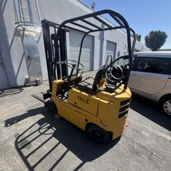 Yale 4k LB Forklift 2 Stage Propane/Gas Old But Runs