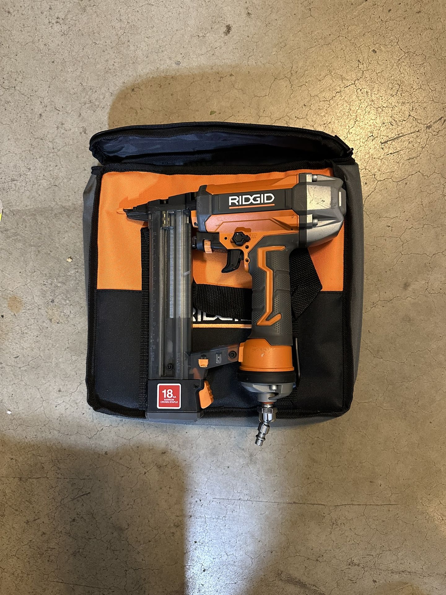 RIDGID Pneumatic 18-Gauge 1-1/2 in. Finish Stapler with Contractor's Bag