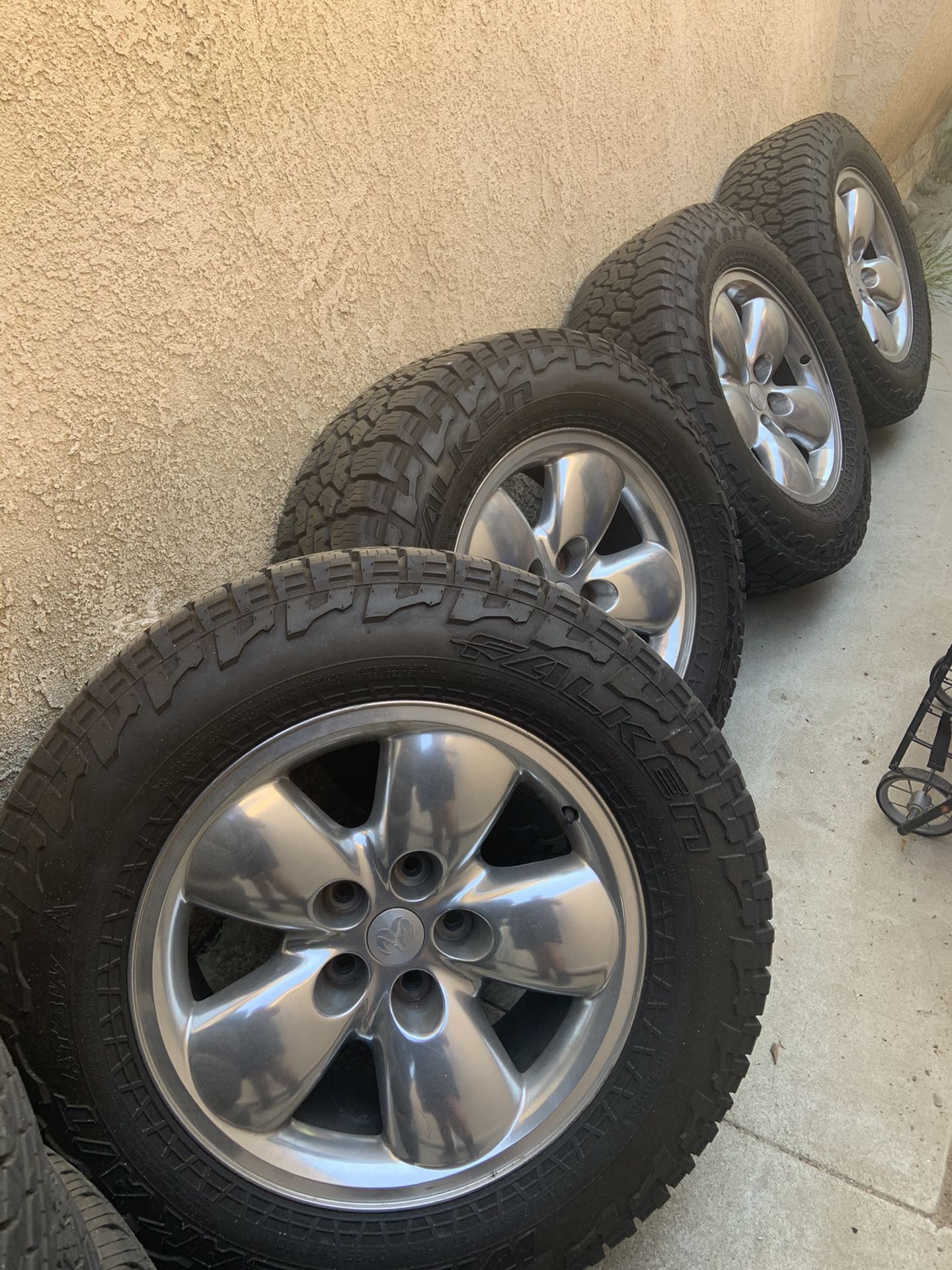 Dodge Ram Wheels/Tires