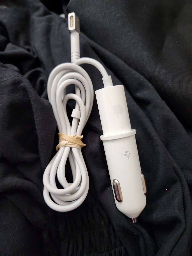 Genuine Apple MagSafe Airline Adapter Power MacBook Air & MacBook Pro MB441Z/A. $15