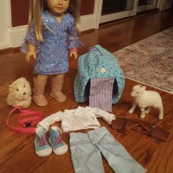 American Girl Doll w extra outfit, Pets & accessories 