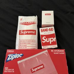 Lot Supreme Accessories 