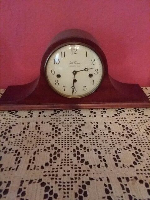 Antique MANTLE CLOCK