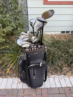 Mens Ben Hogan golf club set. Complete right handed set with golf bag