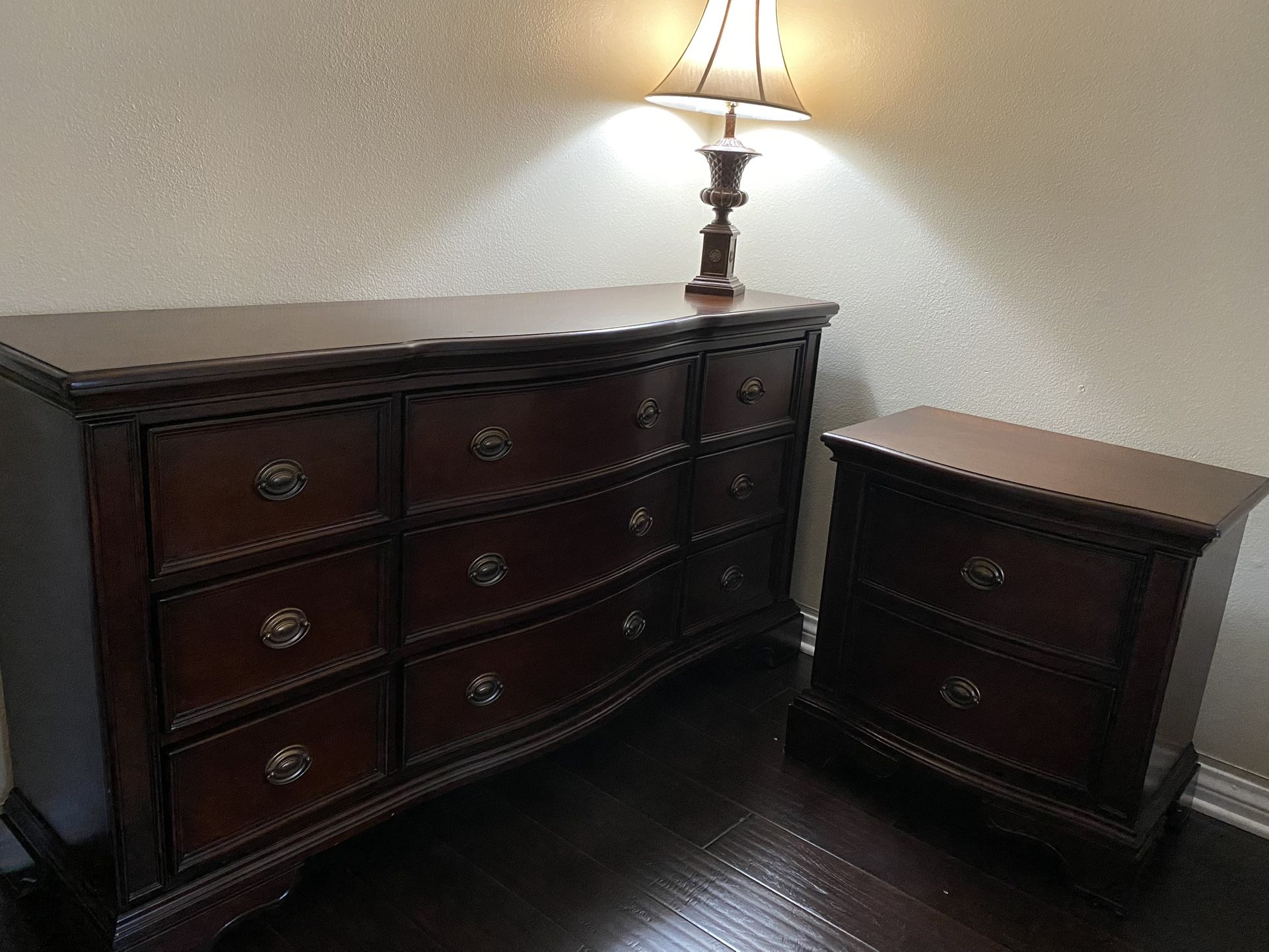 Original Wood Matching Bedroom Set