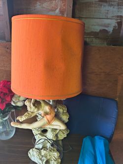 Table lamp